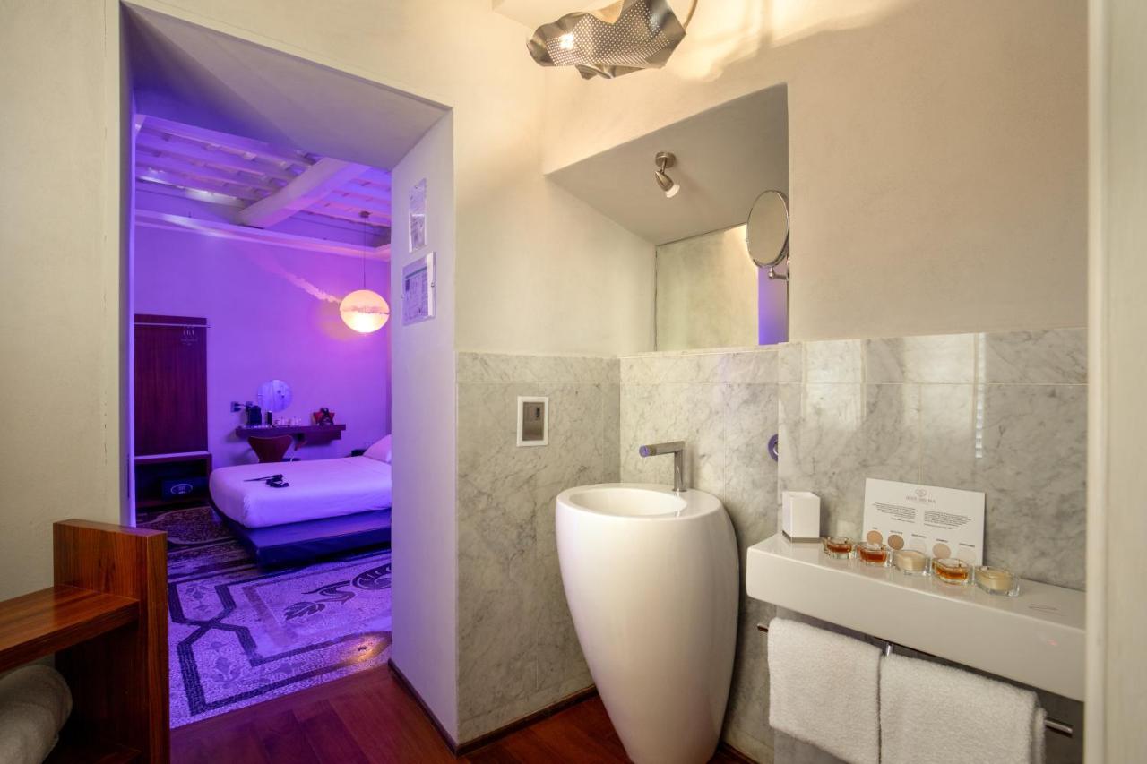 Suitesistina For Brave Lovers Bed & Breakfast Rom