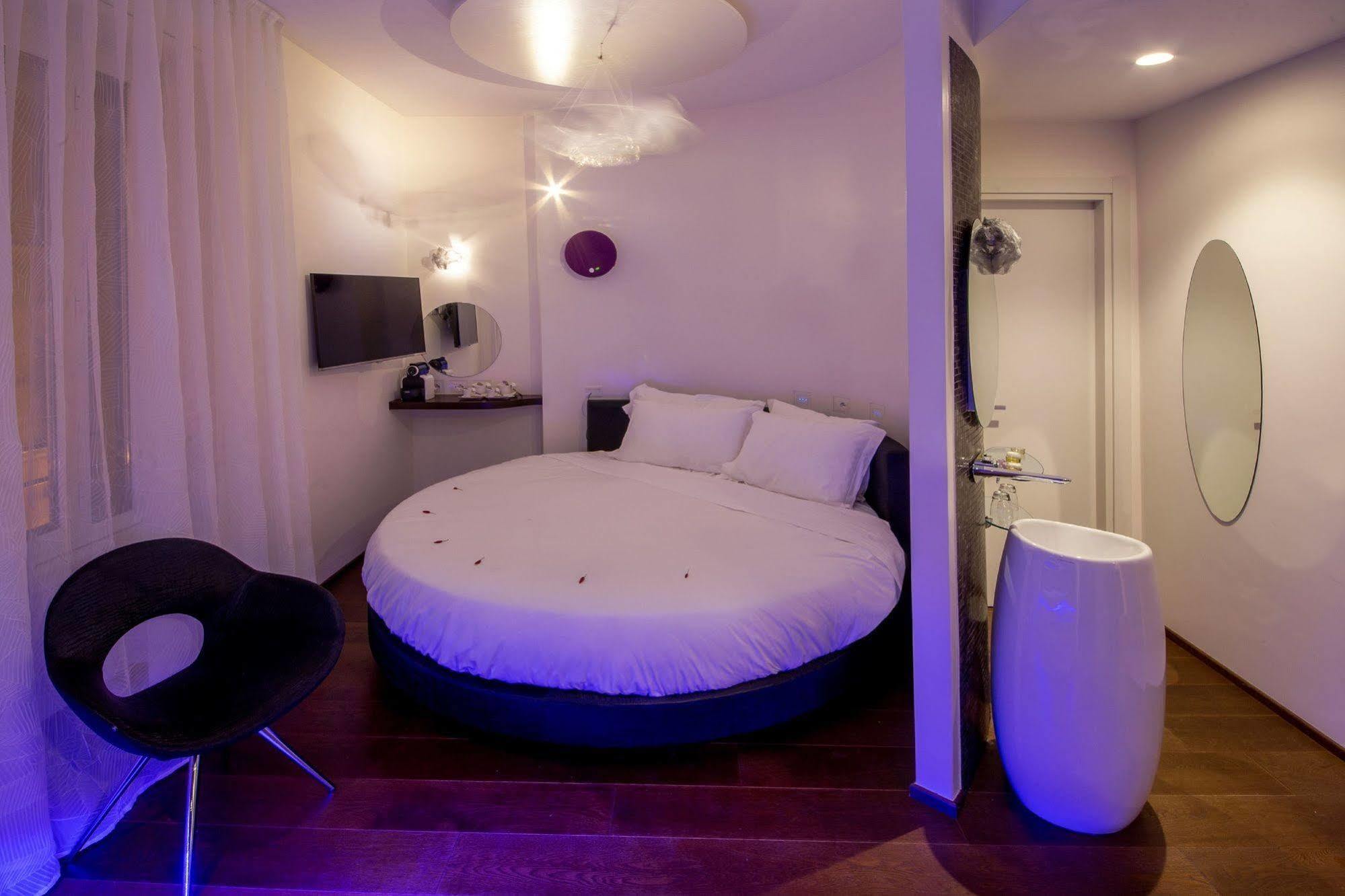 Bed & Breakfast Suitesistina For Brave Lovers Rom